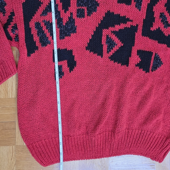Red Geometric Sweater - Picture 6 of 15